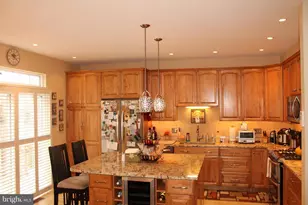 4105 Hazelwood Ct, Fairfax, VA 22030 - Photo 6