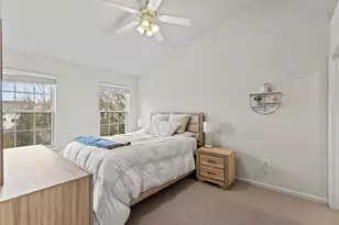 8873 Royal Doulton Ln, Fairfax, VA 22031 - Photo 28