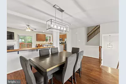 8873 Royal Doulton Lane, Fairfax, VA 22031 - Photo 10