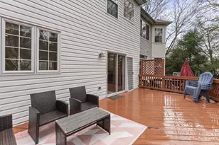8873 Royal Doulton Ln, Fairfax, VA 22031 - Photo 38