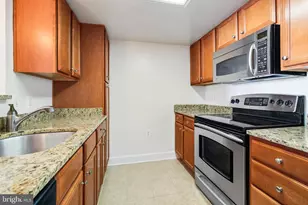 11800 Sunset Hills Rd, Reston, VA 20190 - Photo 6