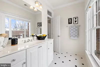 6817 Stockwell Manor Drive, Falls Church, VA 22043 - Photo 22