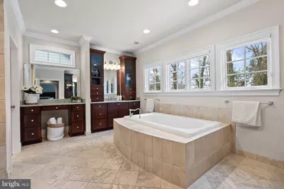 6817 Stockwell Manor Drive, Falls Church, VA 22043 - Photo 18