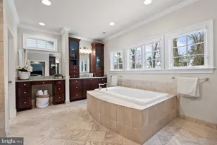 6817 Stockwell Manor Dr, Falls Church, VA 22043 - Photo 18