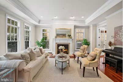 6817 Stockwell Manor Drive, Falls Church, VA 22043 - Photo 10