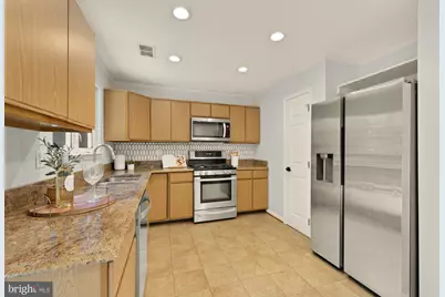 8906 Royal Astor Way, Fairfax, VA 22031 - Photo 10