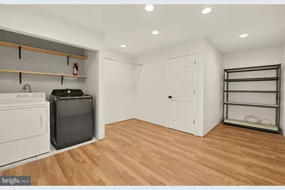 8906 Royal Astor Way, Fairfax, VA 22031 - Photo 28