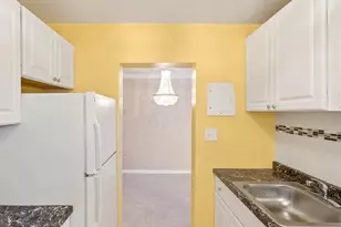 2819 Kalmia Lee Ct, Falls Church, VA 22042 - Photo 14