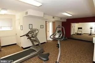 2819 Kalmia Lee Ct, Falls Church, VA 22042 - Photo 28