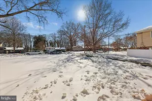 6816 Mayo Ct, Springfield, VA 22150 - Photo 8