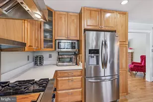 6816 Mayo Ct, Springfield, VA 22150 - Photo 24