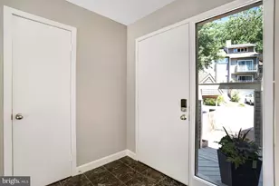 1953 Lakeport Way, Reston, VA 20191 - Photo 8