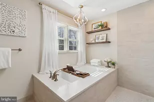 11186 Longwood Grove Dr, Reston, VA 20194 - Photo 42