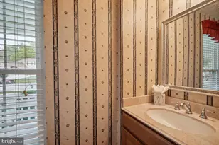 6311 Falling Brook Dr, Burke, VA 22015 - Photo 14