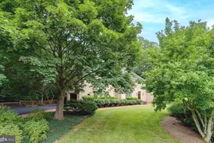 10700 Hunters Run Ct, Vienna, VA 22181 - Photo 54