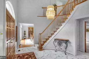 10700 Hunters Run Ct, Vienna, VA 22181 - Photo 6