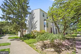 2362 Hunters Square Ct, Reston, VA 20191 - Photo 36