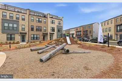 13725 Aviation Place, Herndon, VA 20171 - Photo 46