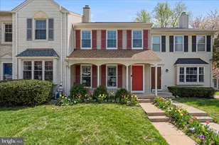 14504 Ravenscar Ct, Centreville, VA 20121 - Photo 2