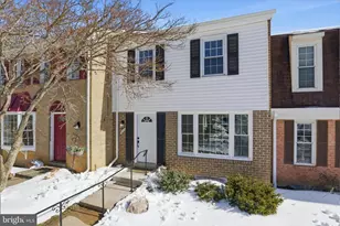 6027 Bonnie Bern Ct, Burke, VA 22015 - Photo 2