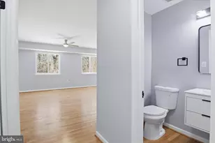 6027 Bonnie Bern Ct, Burke, VA 22015 - Photo 6