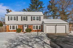 4103 Meadow Hill Ln, Fairfax, VA 22033 - Photo 2