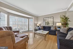 6697 Ordsall St, Alexandria, VA 22315 - Photo 4