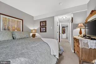 6697 Ordsall St, Alexandria, VA 22315 - Photo 40