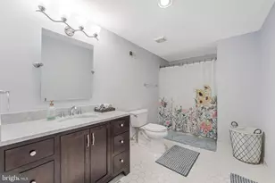 1456 Hampton Hill Cir, McLean, VA 22101 - Photo 34