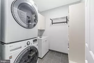 1456 Hampton Hill Cir, McLean, VA 22101 - Photo 12