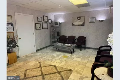 8622 Lee Highway #2B, Fairfax, VA 22031 - Photo 2