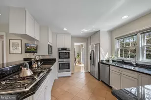 6547 Mapledale Ct, Falls Church, VA 22041 - Photo 18