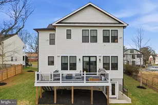 315 Charles St SE, Vienna, VA 22180 - Photo 84