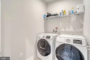 9339 Lemon Mint Ct, Fairfax, VA 22031 - Photo 30