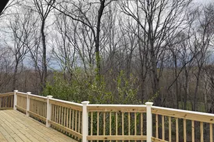 6608 Stonecrest Ln, Fairfax Station, VA 22039 - Photo 10