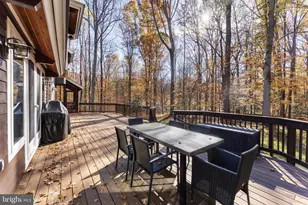 10755 Riverscape Run, Great Falls, VA 22066 - Photo 14