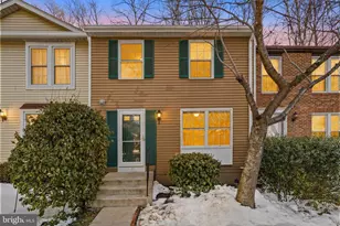 7941 Tyson Oaks Cir, Vienna, VA 22182 - Photo 1