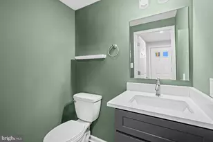 7941 Tyson Oaks Cir, Vienna, VA 22182 - Photo 14