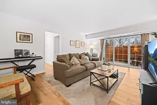 1914 Wilson Ln, McLean, VA 22102 - Photo 2