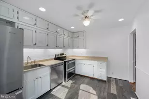 9012 Vernon View Dr, Alexandria, VA 22308 - Photo 8