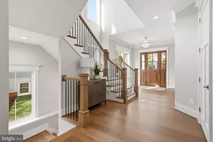 439 Lewis St NW, Vienna, VA 22180 - Photo 2
