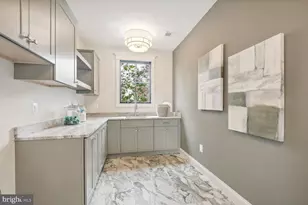 439 Lewis St NW, Vienna, VA 22180 - Photo 14