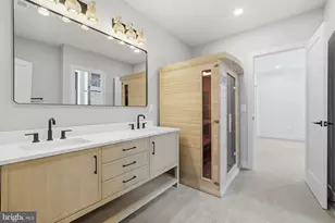 6816 Dean Dr, McLean, VA 22101 - Photo 66