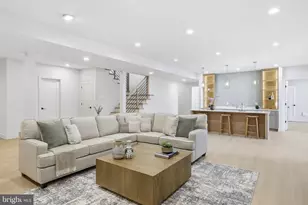 6816 Dean Dr, McLean, VA 22101 - Photo 72