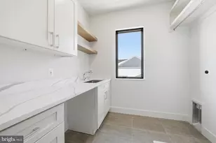 6816 Dean Dr, McLean, VA 22101 - Photo 48