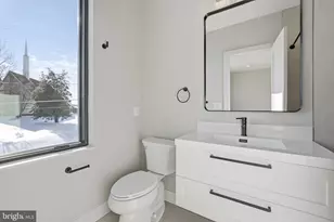 6816 Dean Dr, McLean, VA 22101 - Photo 44
