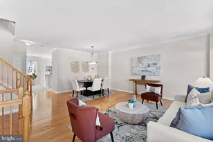 1733 Stuart Pointe Ln, Herndon, VA 20170 - Photo 4