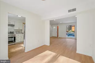 2315 Emerald Heights Ct, Reston, VA 20191 - Photo 12