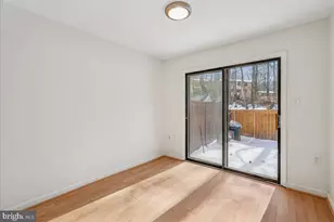 2315 Emerald Heights Ct, Reston, VA 20191 - Photo 8