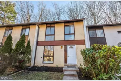 2315 Emerald Heights Court, Reston, VA 20191 - Photo 2